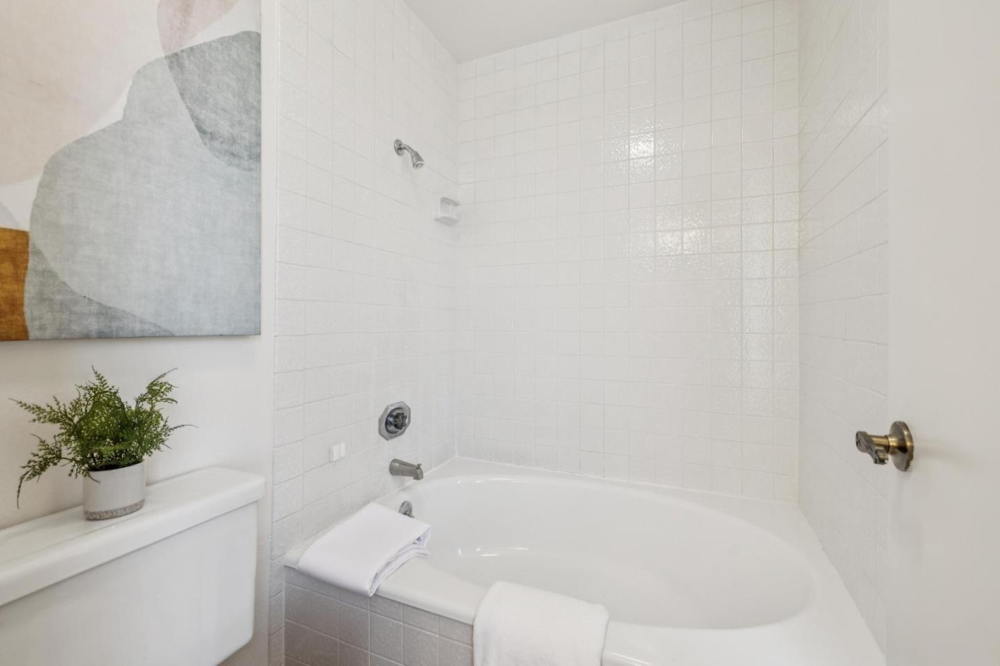 Detail Gallery Image 18 of 21 For 756 Davit Ln, Redwood City,  CA 94065 - 4 Beds | 2/1 Baths
