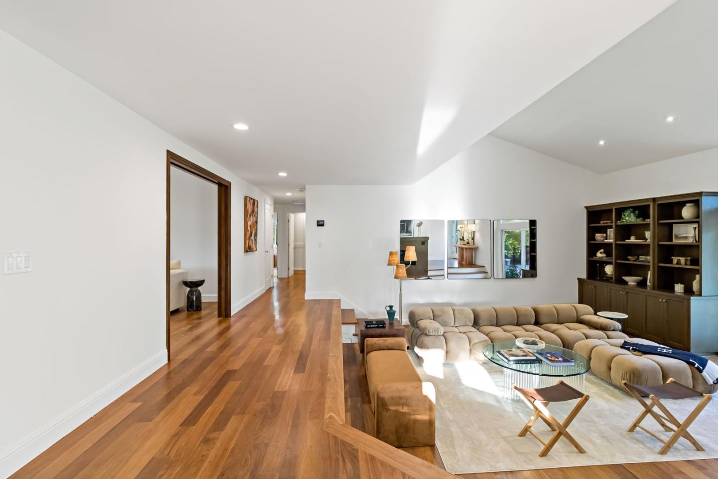 Detail Gallery Image 21 of 70 For 10 Bennett Rd, Redwood City,  CA 94062 - 4 Beds | 4 Baths