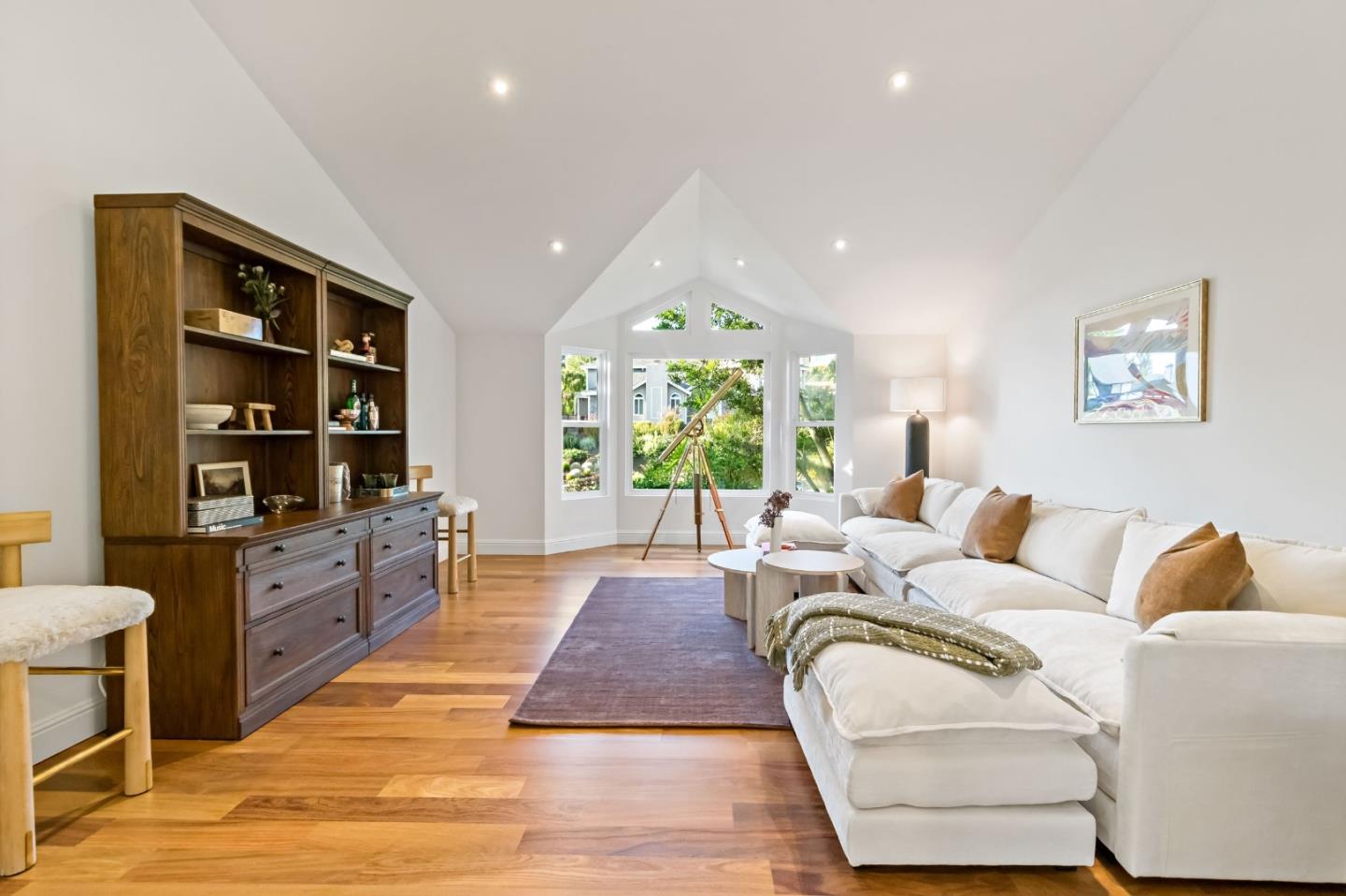 Detail Gallery Image 22 of 70 For 10 Bennett Rd, Redwood City,  CA 94062 - 4 Beds | 4 Baths