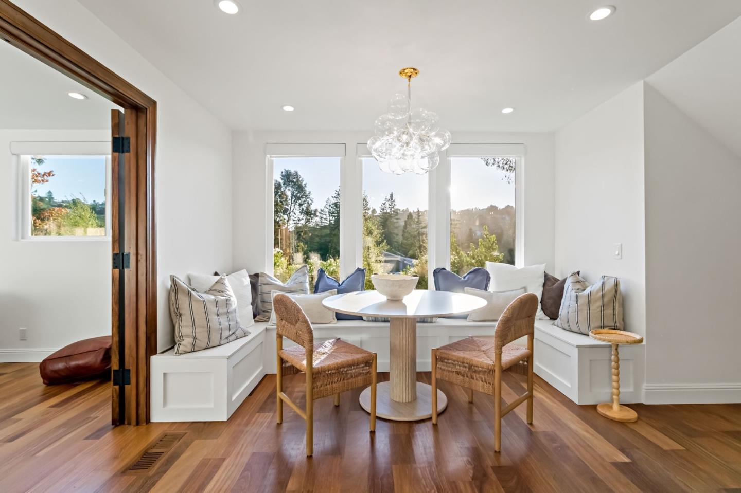 Detail Gallery Image 38 of 70 For 10 Bennett Rd, Redwood City,  CA 94062 - 4 Beds | 4 Baths