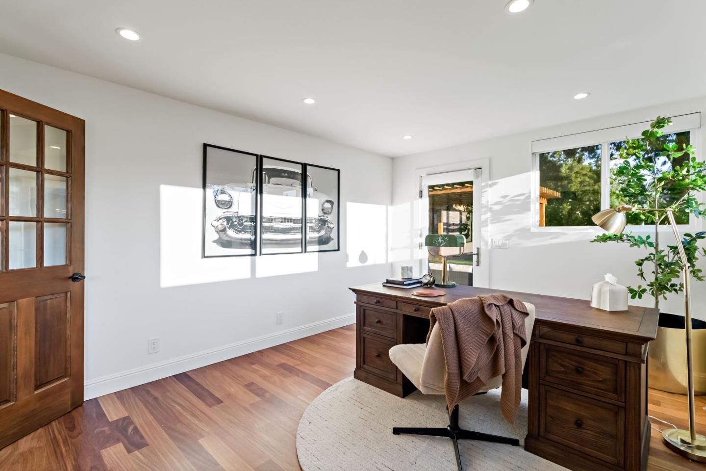 Detail Gallery Image 43 of 70 For 10 Bennett Rd, Redwood City,  CA 94062 - 4 Beds | 4 Baths