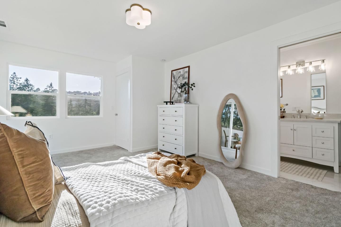 Detail Gallery Image 58 of 70 For 10 Bennett Rd, Redwood City,  CA 94062 - 4 Beds | 4 Baths