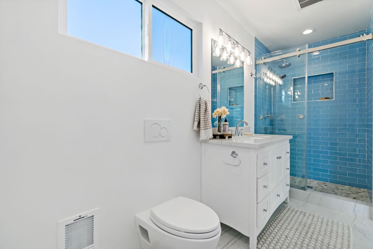 Detail Gallery Image 61 of 70 For 10 Bennett Rd, Redwood City,  CA 94062 - 4 Beds | 4 Baths
