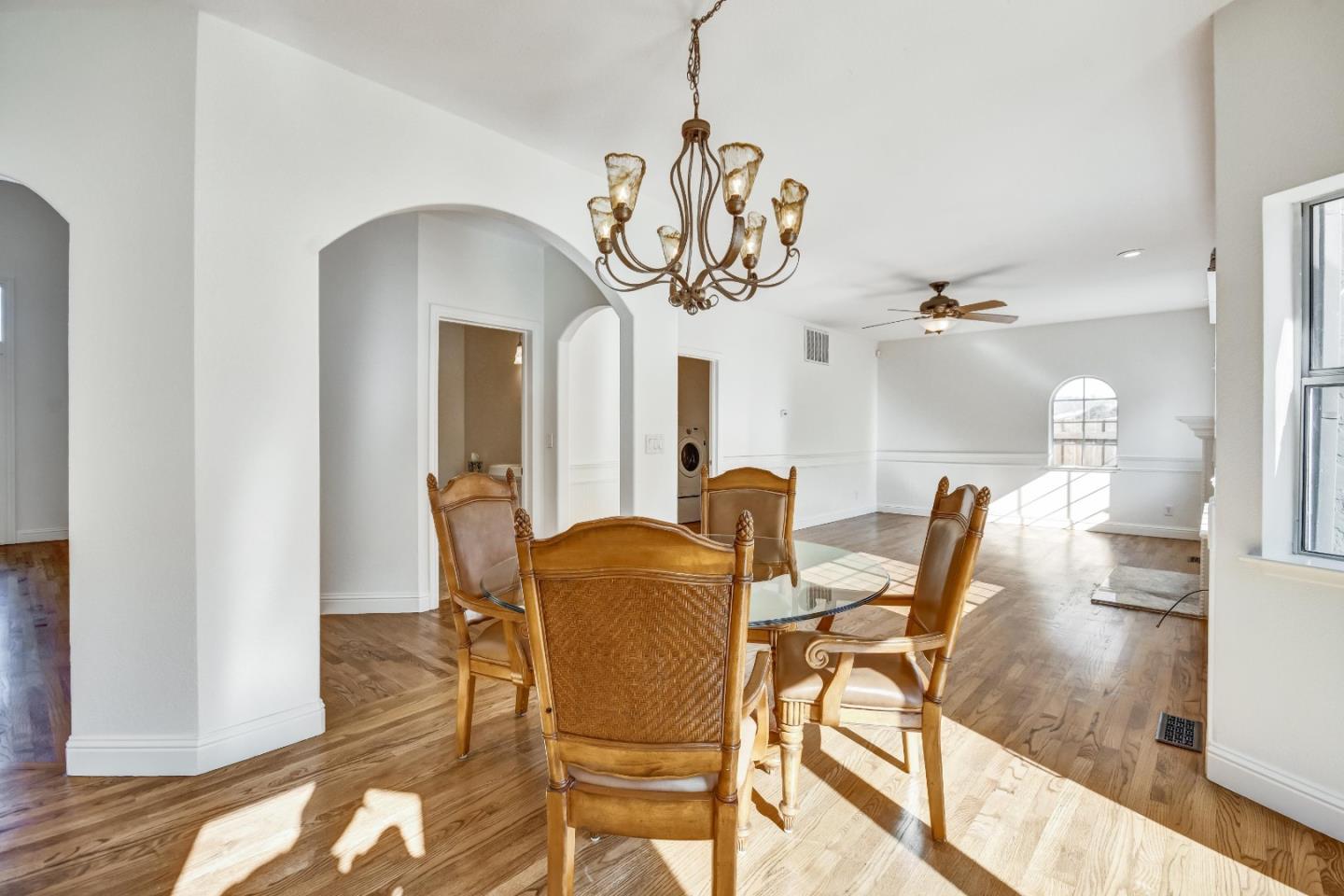 Detail Gallery Image 17 of 62 For 2295 Mcdonald Ln, Morgan Hill,  CA 95037 - 6 Beds | 4/2 Baths