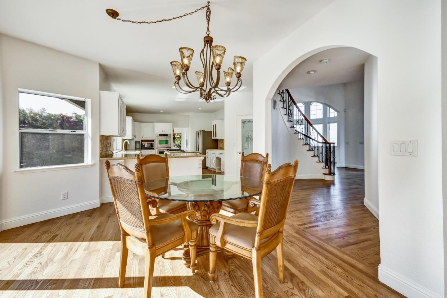 Detail Gallery Image 18 of 62 For 2295 Mcdonald Ln, Morgan Hill,  CA 95037 - 6 Beds | 4/2 Baths