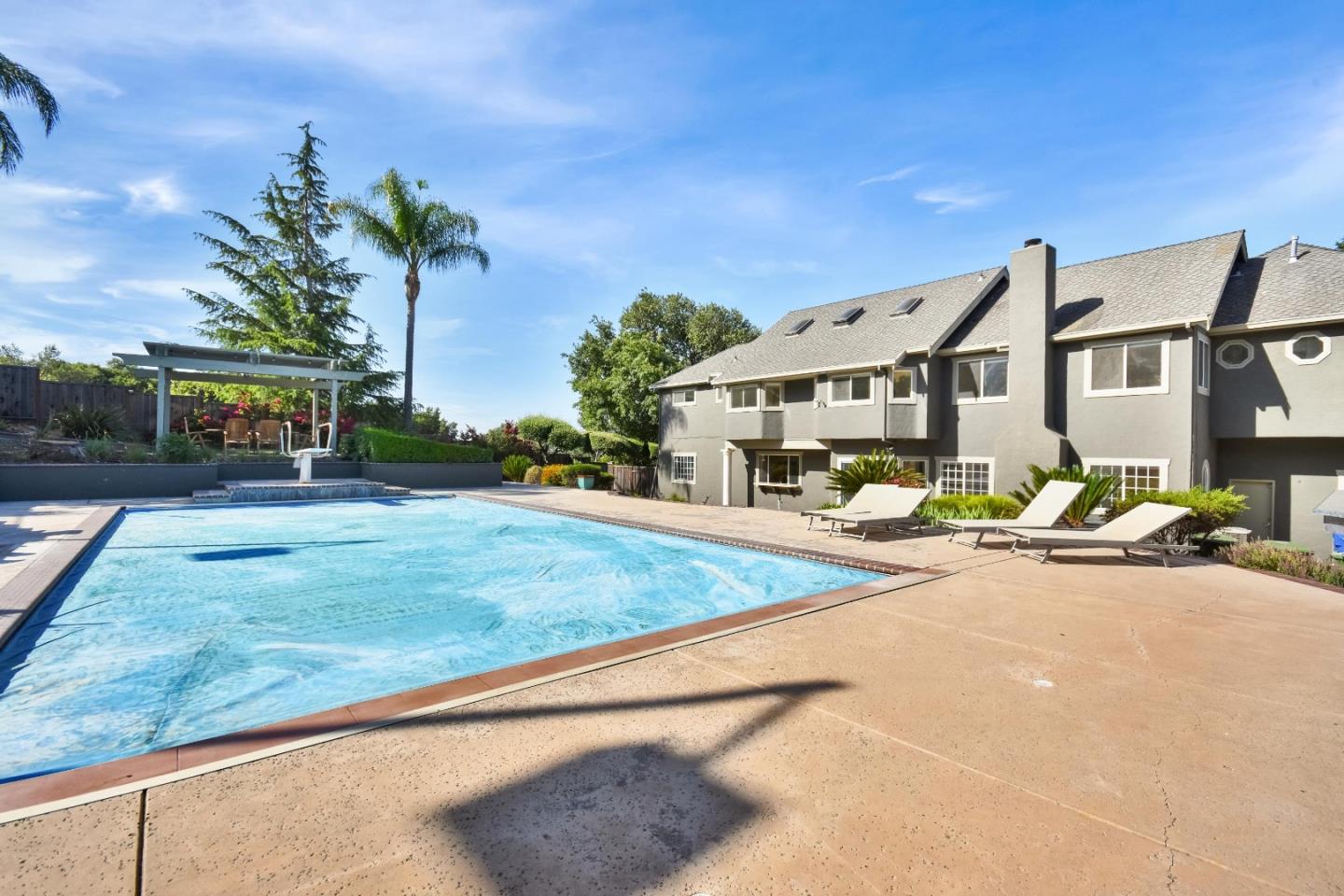 Detail Gallery Image 34 of 62 For 2295 Mcdonald Ln, Morgan Hill,  CA 95037 - 6 Beds | 4/2 Baths