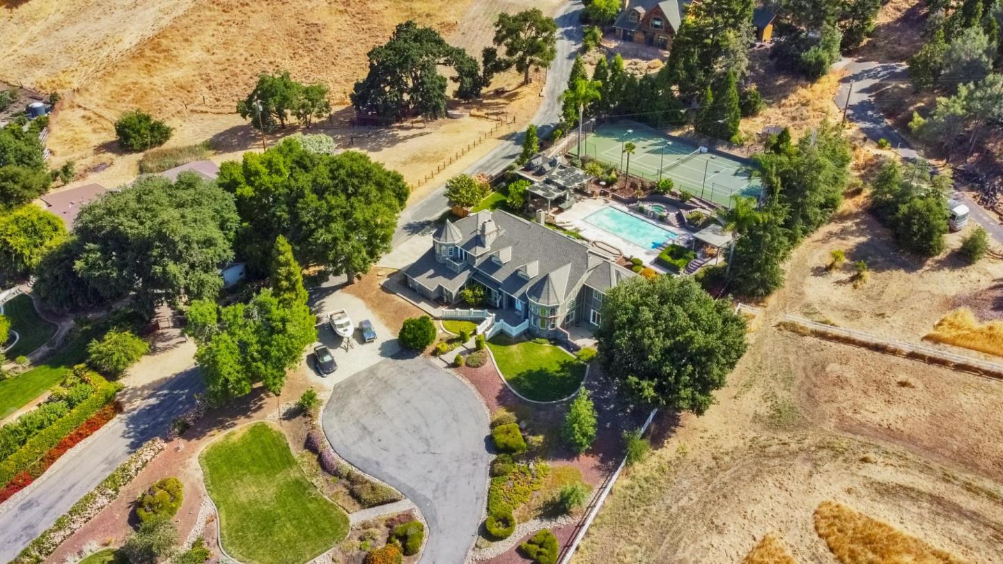 Detail Gallery Image 56 of 62 For 2295 Mcdonald Ln, Morgan Hill,  CA 95037 - 6 Beds | 4/2 Baths