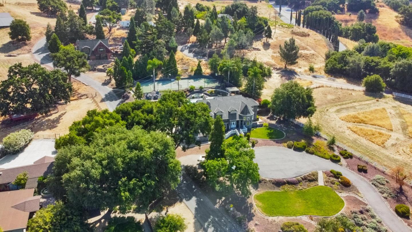 Detail Gallery Image 58 of 62 For 2295 Mcdonald Ln, Morgan Hill,  CA 95037 - 6 Beds | 4/2 Baths