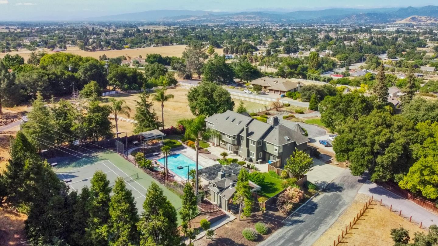 Detail Gallery Image 59 of 62 For 2295 Mcdonald Ln, Morgan Hill,  CA 95037 - 6 Beds | 4/2 Baths