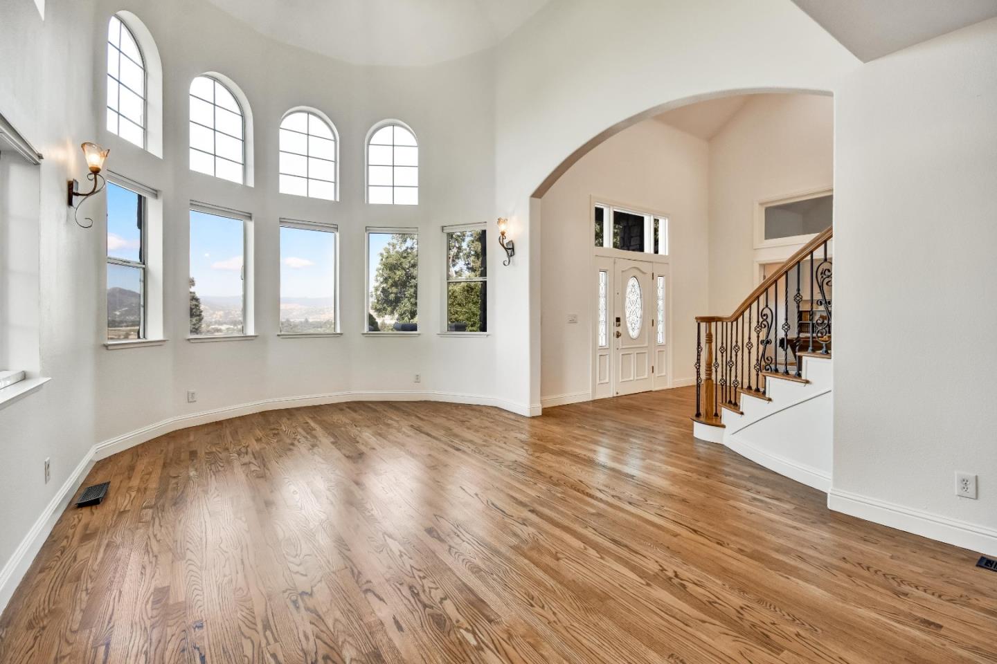 Detail Gallery Image 6 of 62 For 2295 Mcdonald Ln, Morgan Hill,  CA 95037 - 6 Beds | 4/2 Baths