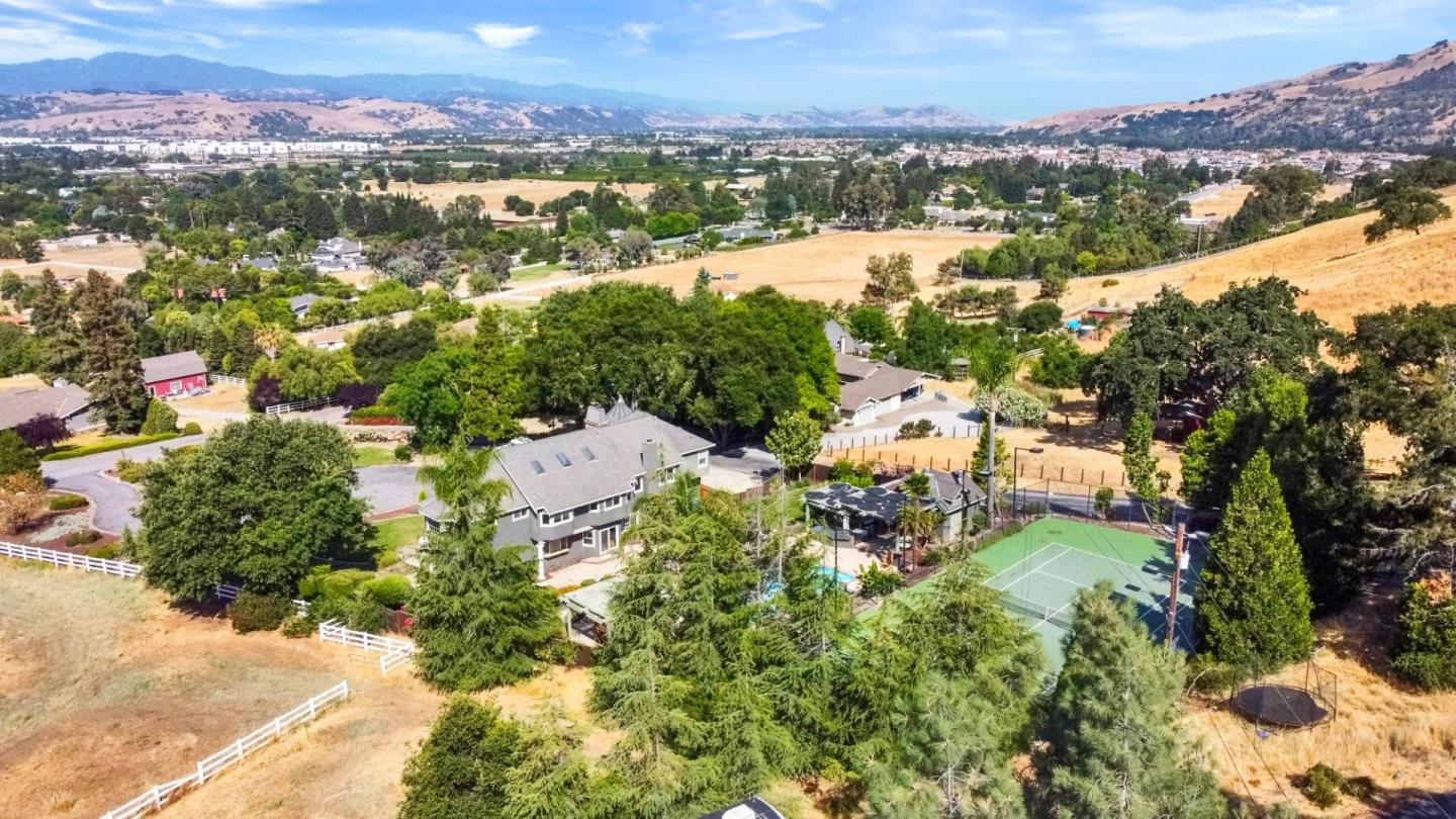 Detail Gallery Image 60 of 62 For 2295 Mcdonald Ln, Morgan Hill,  CA 95037 - 6 Beds | 4/2 Baths