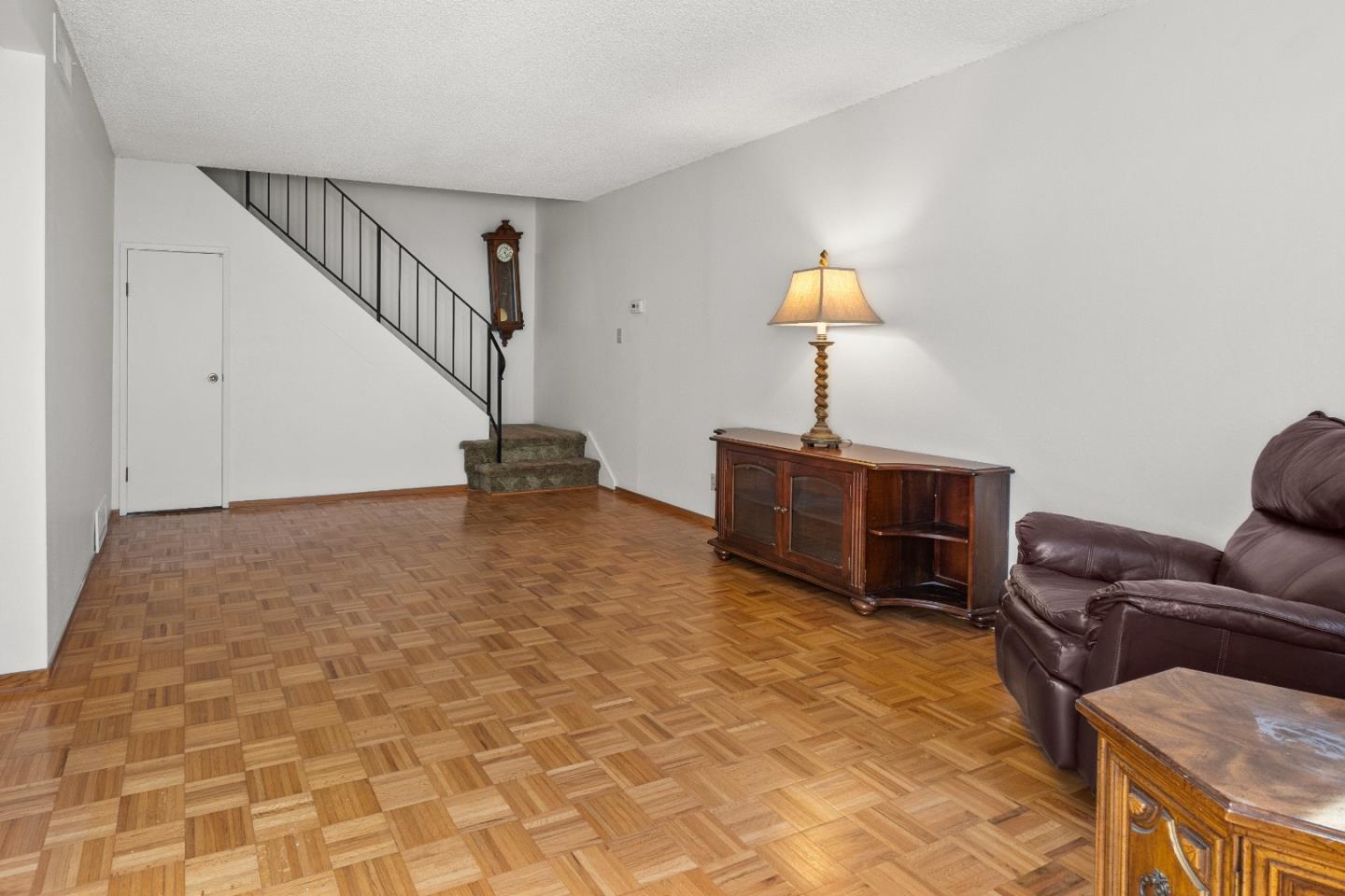 Detail Gallery Image 3 of 17 For 366 San Petra Ct #2,  Milpitas,  CA 95035 - 2 Beds | 1 Baths