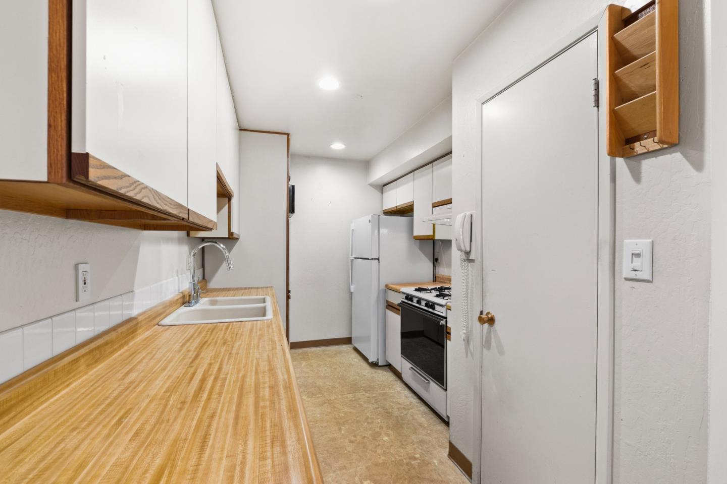 Detail Gallery Image 6 of 17 For 366 San Petra Ct #2,  Milpitas,  CA 95035 - 2 Beds | 1 Baths