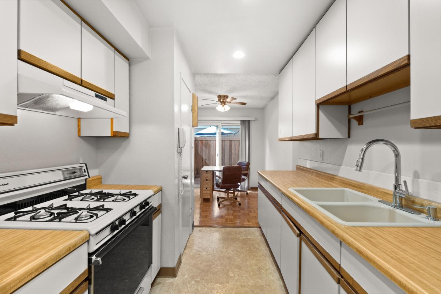 Detail Gallery Image 7 of 17 For 366 San Petra Ct #2,  Milpitas,  CA 95035 - 2 Beds | 1 Baths