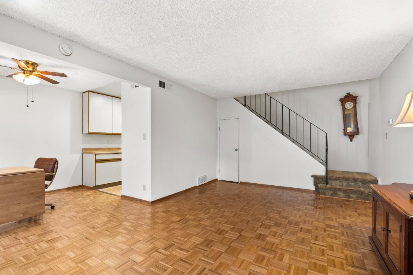 Detail Gallery Image 8 of 17 For 366 San Petra Ct #2,  Milpitas,  CA 95035 - 2 Beds | 1 Baths