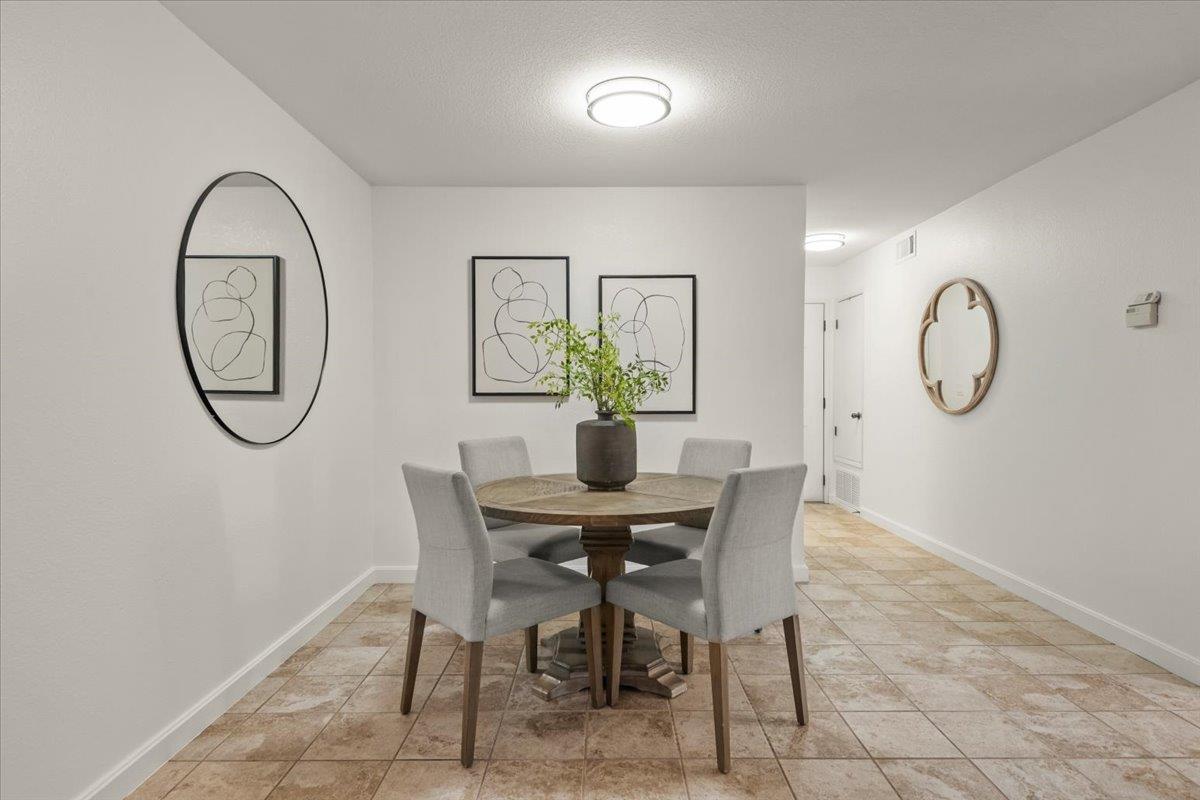 Detail Gallery Image 12 of 26 For 3346 Shadow Park Pl, San Jose,  CA 95121 - 2 Beds | 1 Baths