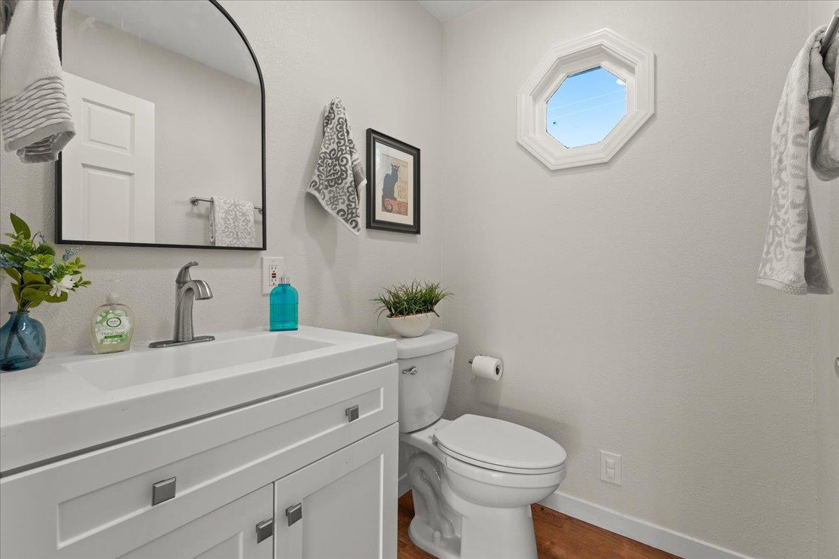 Detail Gallery Image 26 of 53 For 14375 La Rinconada Dr, Los Gatos,  CA 95032 - 4 Beds | 2/1 Baths