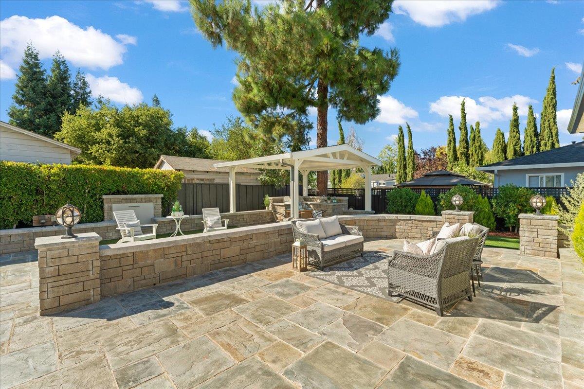 Detail Gallery Image 39 of 53 For 14375 La Rinconada Dr, Los Gatos,  CA 95032 - 4 Beds | 2/1 Baths