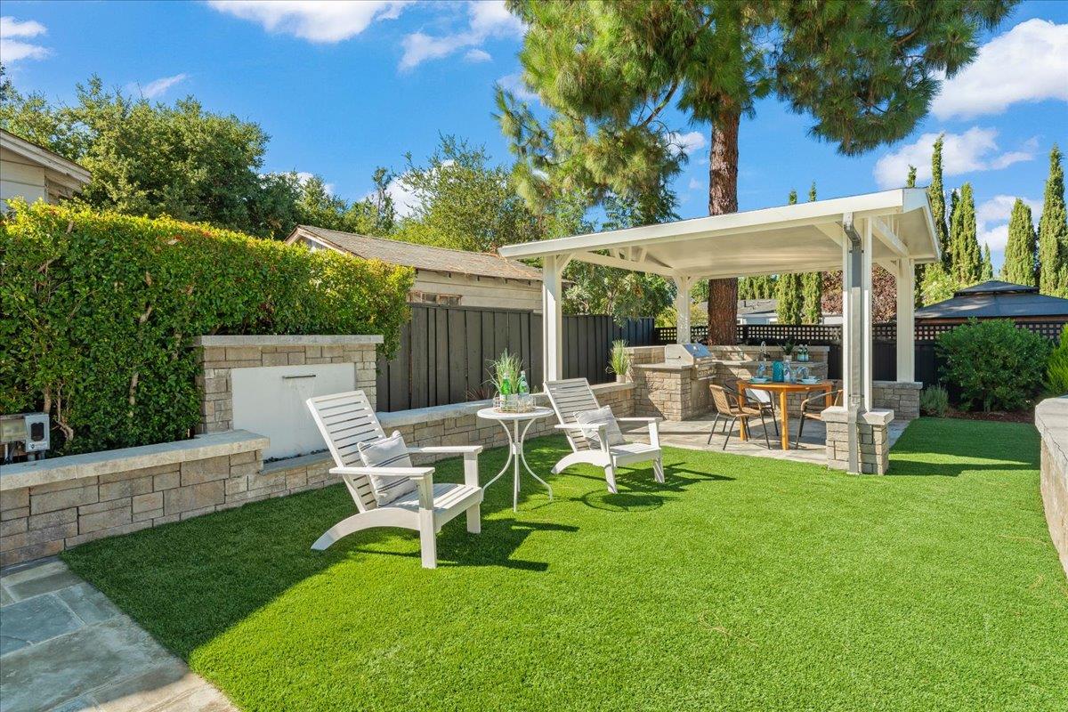 Detail Gallery Image 43 of 53 For 14375 La Rinconada Dr, Los Gatos,  CA 95032 - 4 Beds | 2/1 Baths