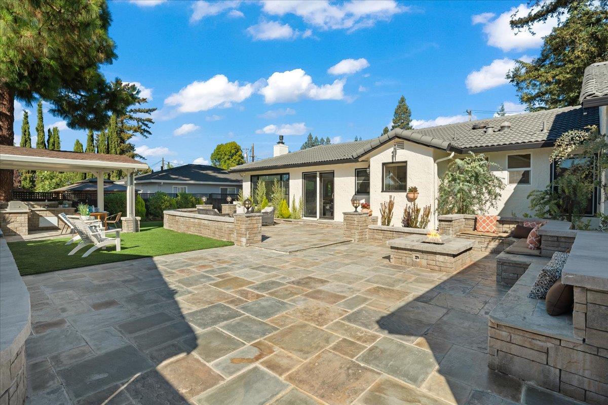 Detail Gallery Image 45 of 53 For 14375 La Rinconada Dr, Los Gatos,  CA 95032 - 4 Beds | 2/1 Baths