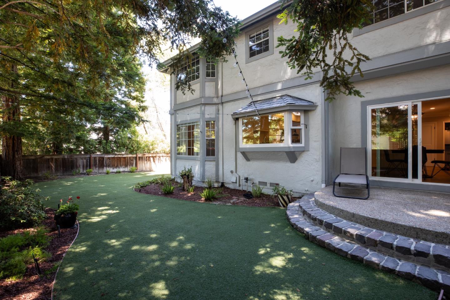 Detail Gallery Image 18 of 18 For 4 Woodleaf Ave, Redwood City,  CA 94061 - 5 Beds | 3/1 Baths
