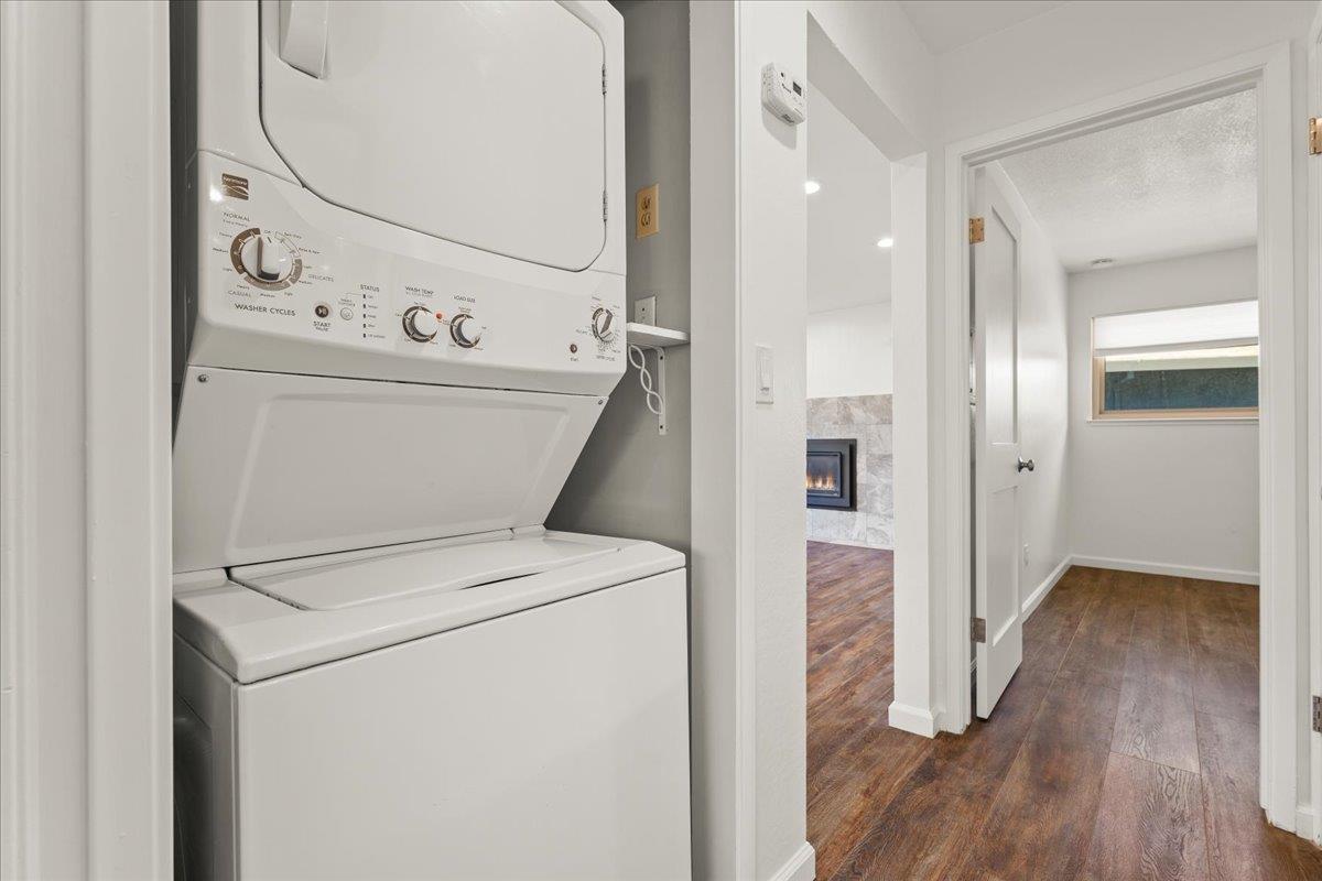 Detail Gallery Image 10 of 13 For 1420 Ruby Court #1,  Capitola,  CA 95010 - 2 Beds | 1 Baths