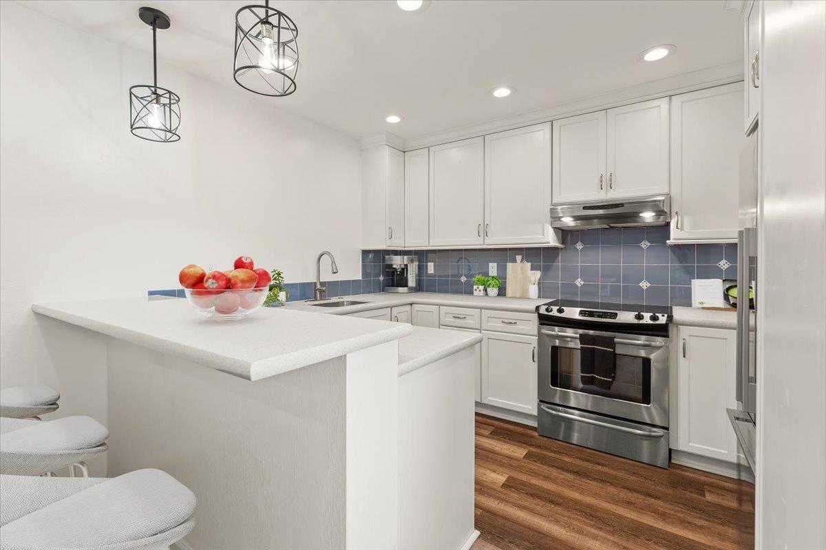 Detail Gallery Image 6 of 13 For 1420 Ruby Court #1,  Capitola,  CA 95010 - 2 Beds | 1 Baths