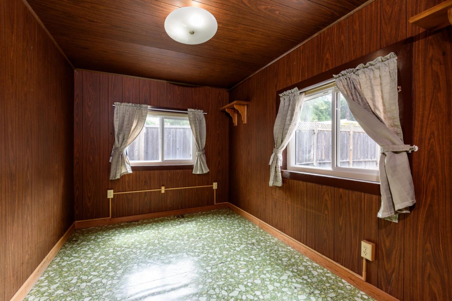 Detail Gallery Image 7 of 20 For 350 Cuesta Real, La Honda,  CA 94020 - 2 Beds | 1 Baths