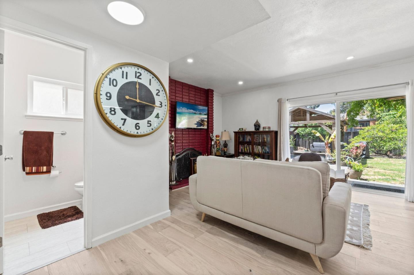Detail Gallery Image 18 of 46 For 455 S Park Victoria Dr, Milpitas,  CA 95035 - 4 Beds | 2/1 Baths