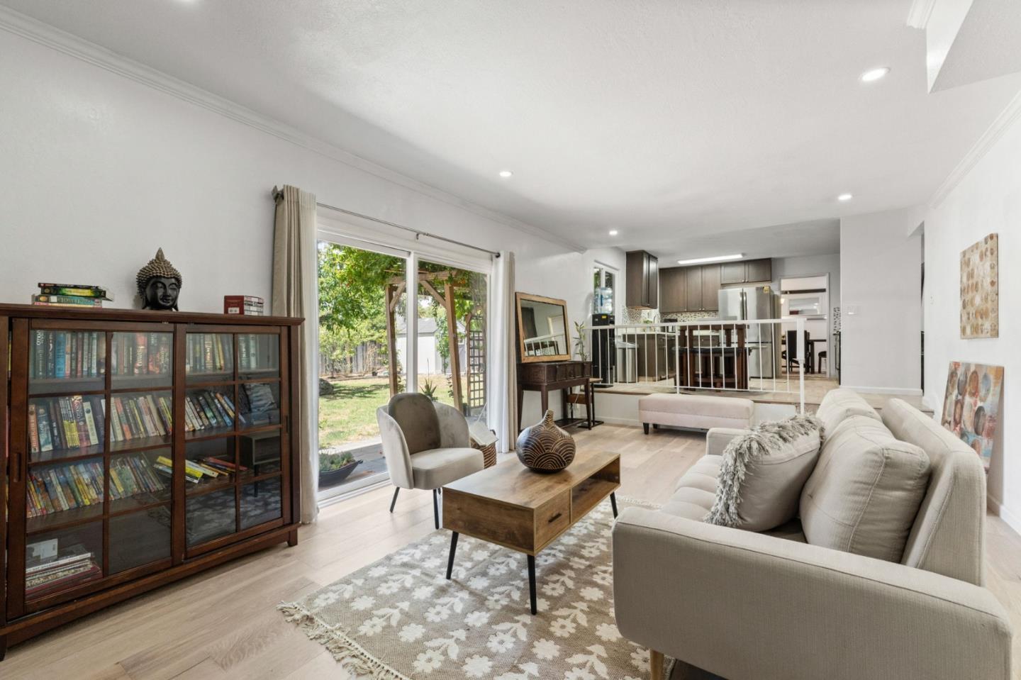 Detail Gallery Image 19 of 46 For 455 S Park Victoria Dr, Milpitas,  CA 95035 - 4 Beds | 2/1 Baths