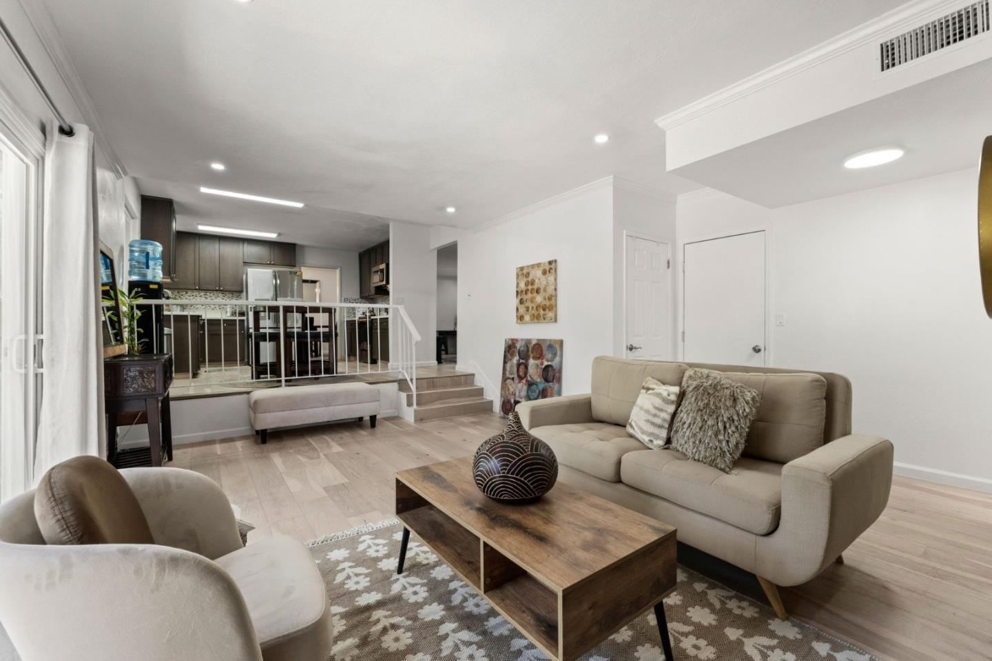 Detail Gallery Image 20 of 46 For 455 S Park Victoria Dr, Milpitas,  CA 95035 - 4 Beds | 2/1 Baths