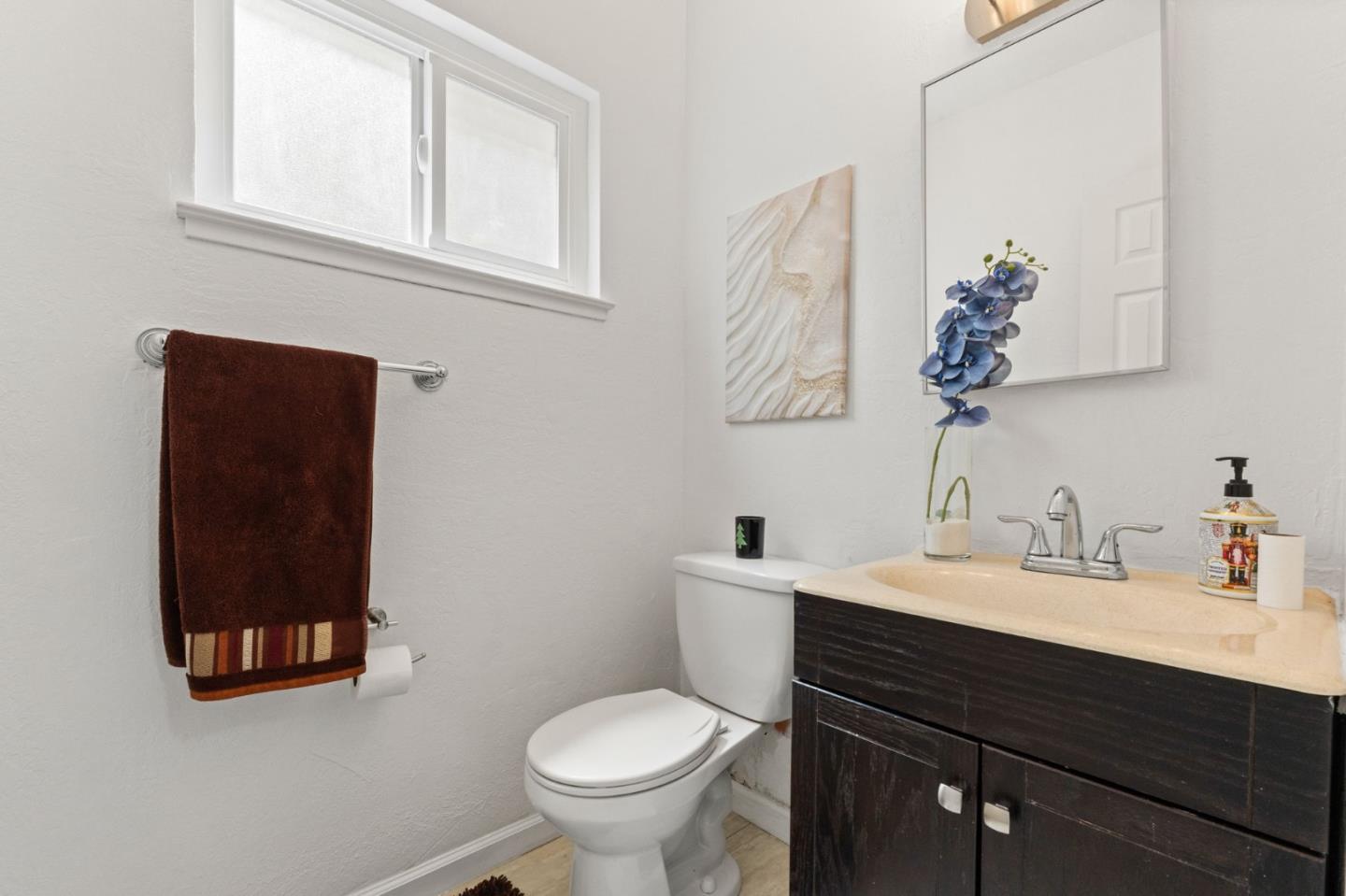 Detail Gallery Image 32 of 46 For 455 S Park Victoria Dr, Milpitas,  CA 95035 - 4 Beds | 2/1 Baths