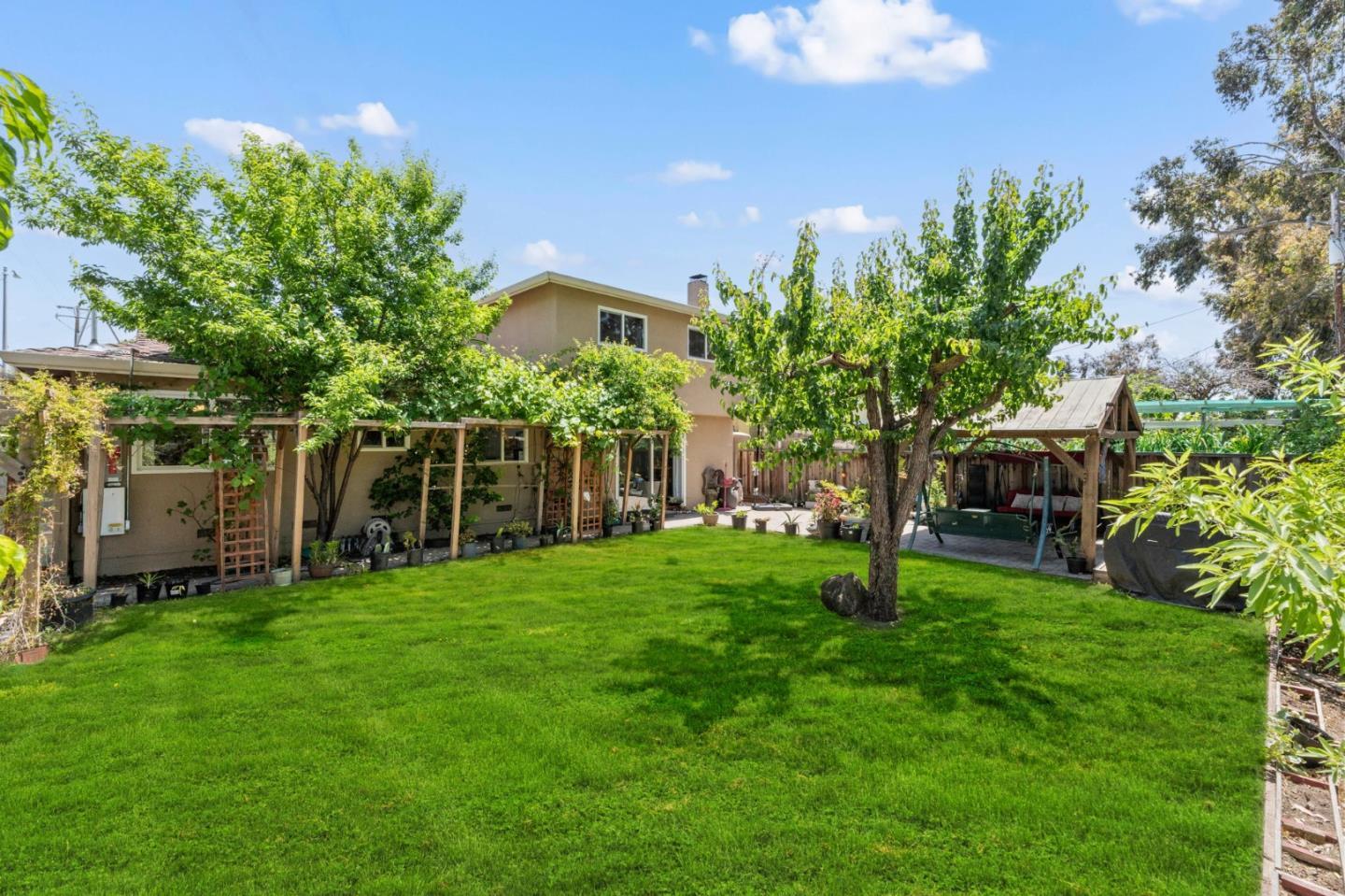 Detail Gallery Image 36 of 46 For 455 S Park Victoria Dr, Milpitas,  CA 95035 - 4 Beds | 2/1 Baths