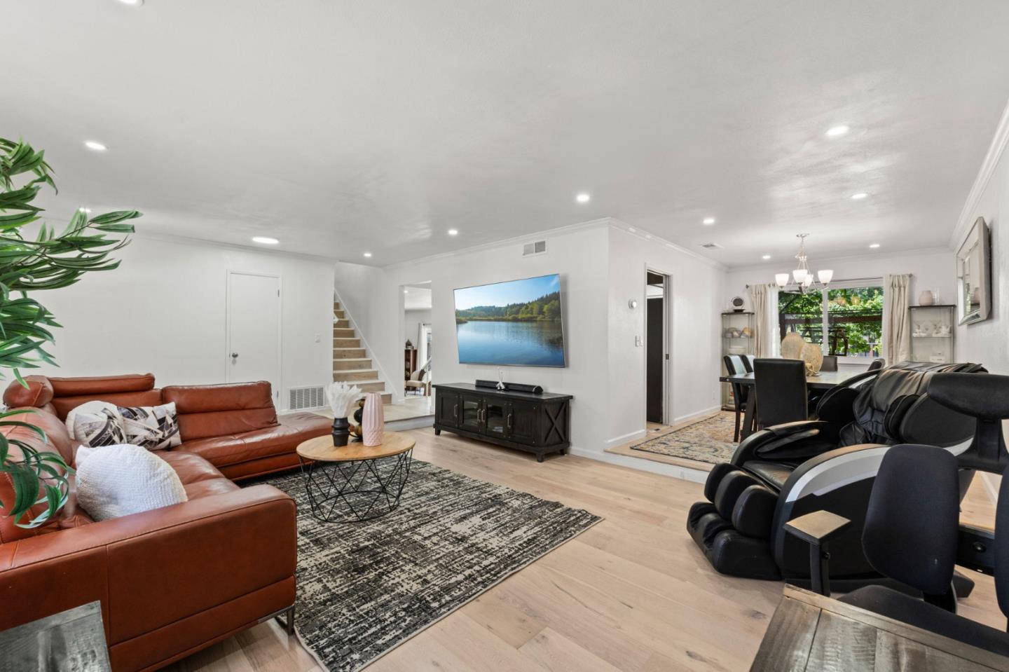 Detail Gallery Image 8 of 46 For 455 S Park Victoria Dr, Milpitas,  CA 95035 - 4 Beds | 2/1 Baths