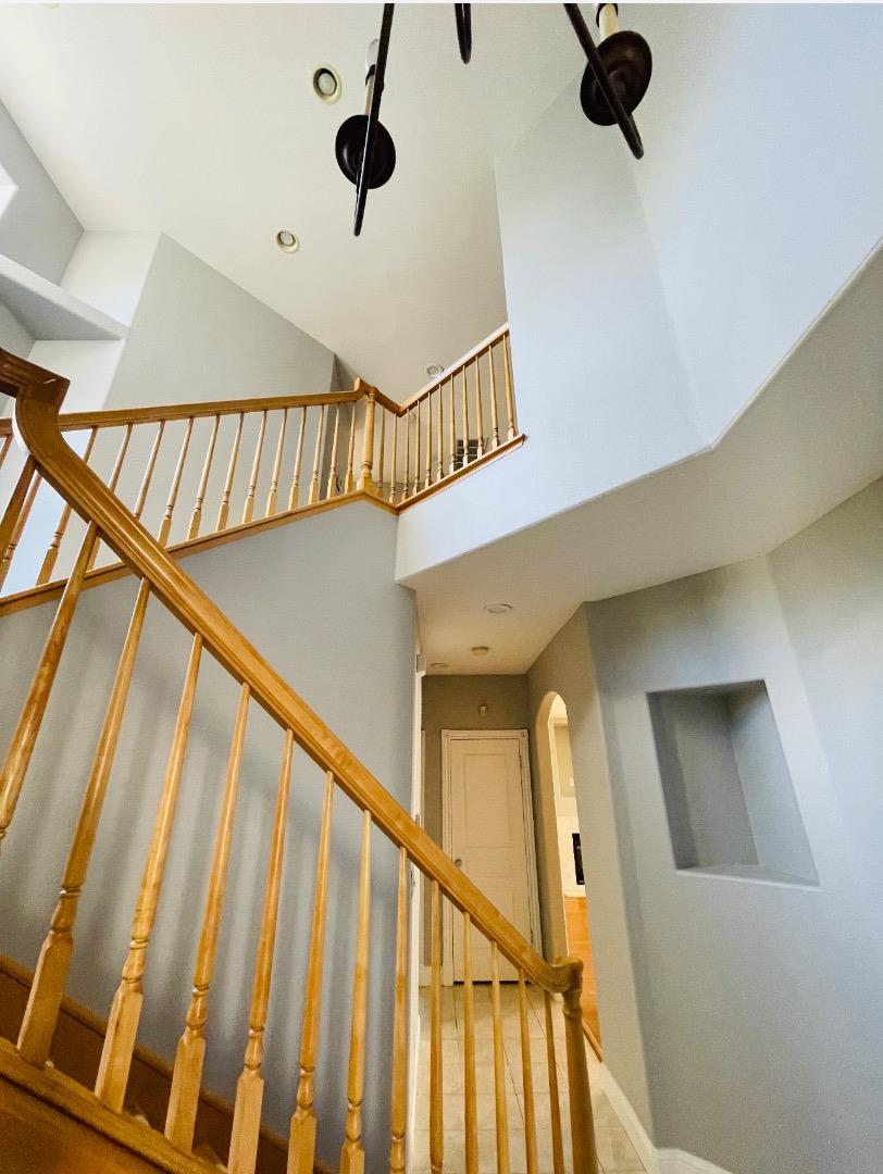 Detail Gallery Image 8 of 29 For 982 White Cloud Dr, Morgan Hill,  CA 95037 - 5 Beds | 3 Baths