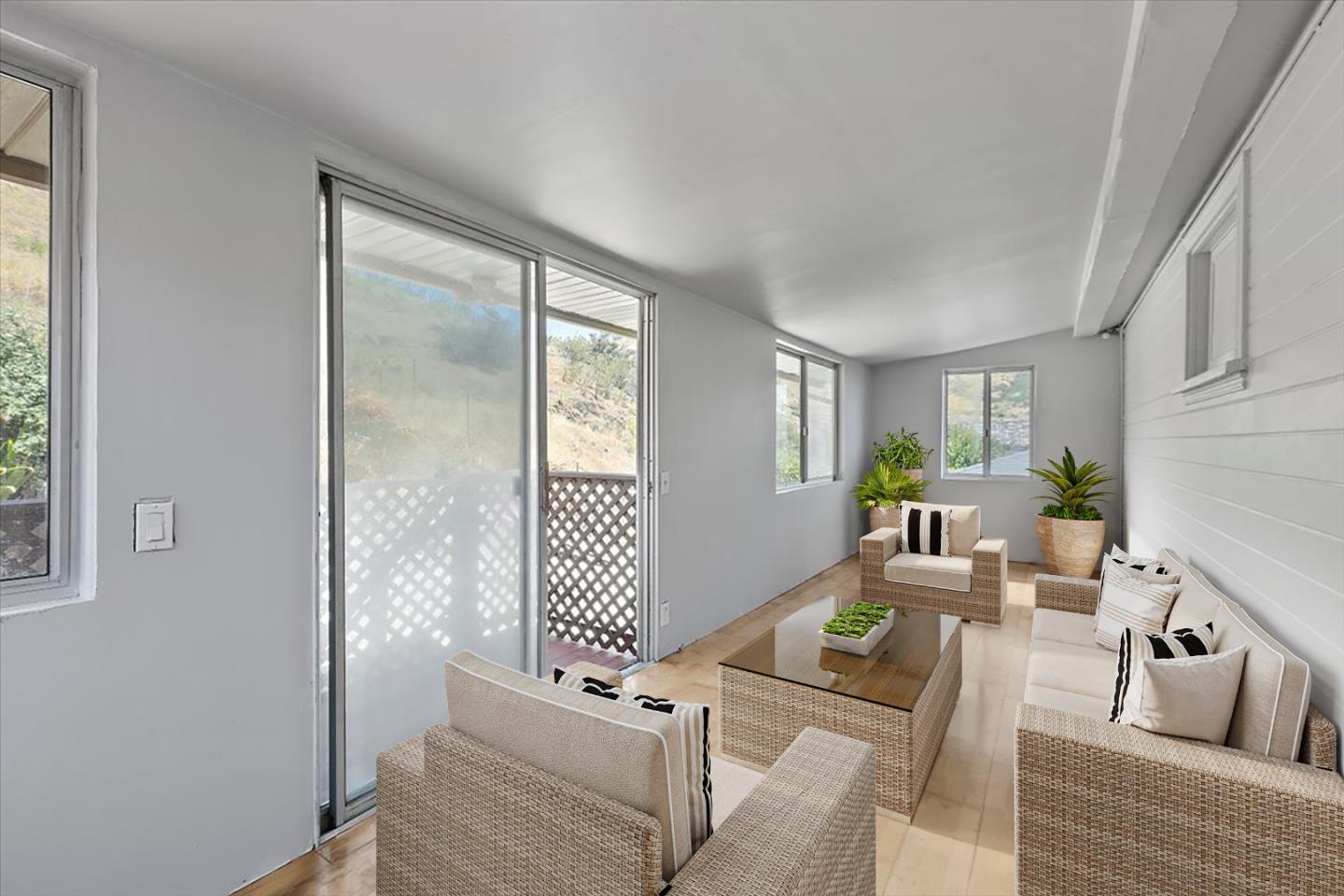 Detail Gallery Image 13 of 24 For 659 Ash Ave, South San Francisco,  CA 94080 - 3 Beds | 1 Baths