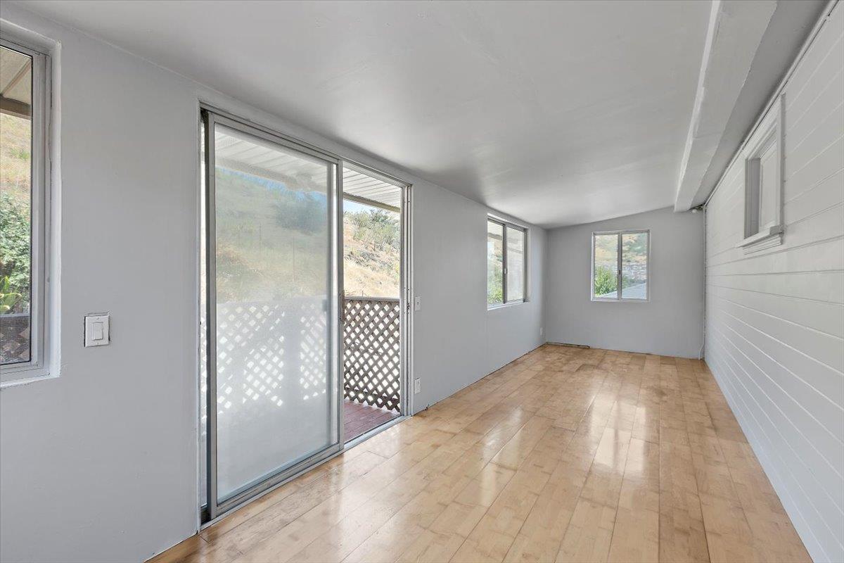 Detail Gallery Image 14 of 24 For 659 Ash Ave, South San Francisco,  CA 94080 - 3 Beds | 1 Baths