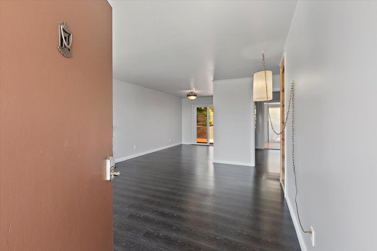 Detail Gallery Image 3 of 24 For 659 Ash Ave, South San Francisco,  CA 94080 - 3 Beds | 1 Baths