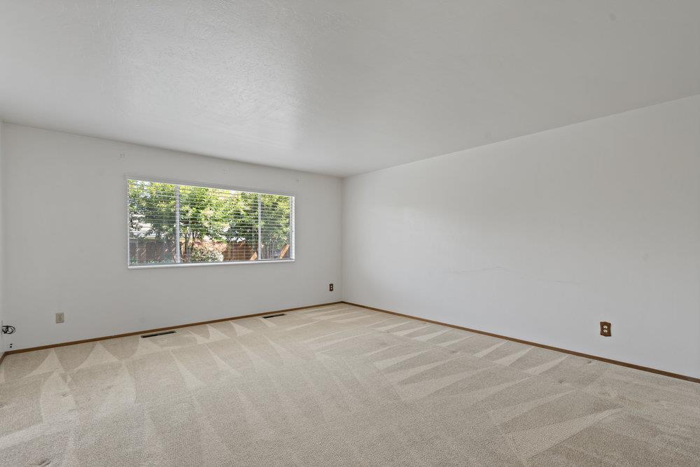 Detail Gallery Image 21 of 53 For 1500 Sunset Dr, Hollister,  CA 95023 - 3 Beds | 2 Baths