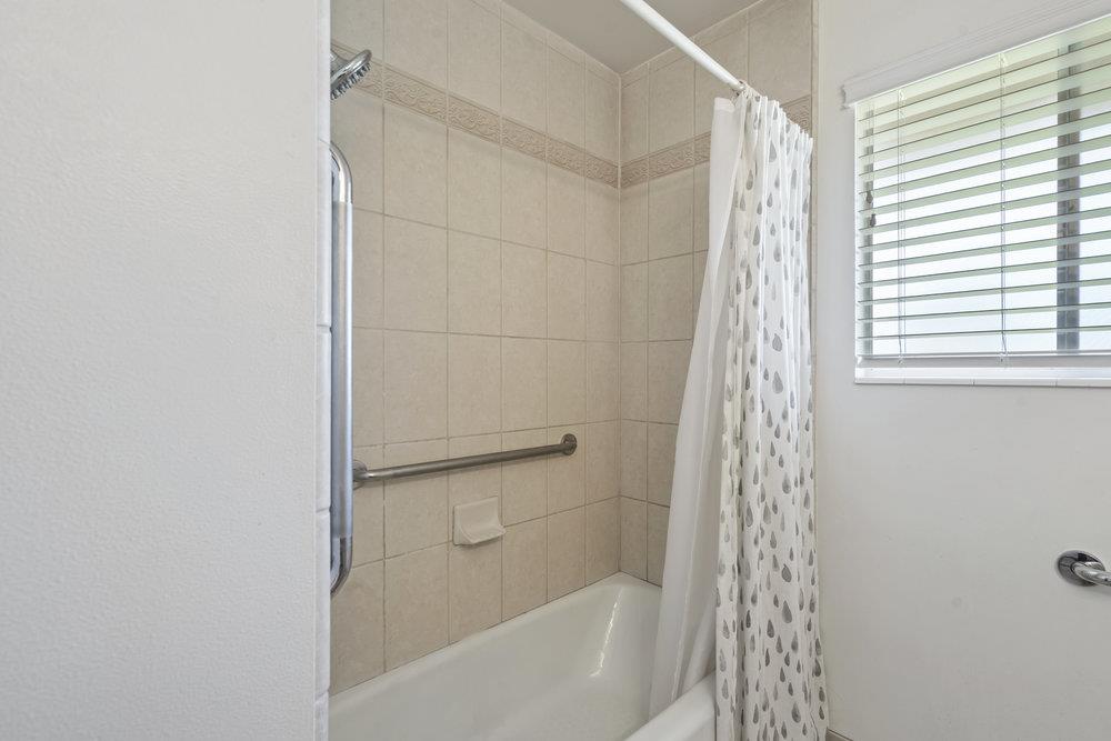 Detail Gallery Image 24 of 53 For 1500 Sunset Dr, Hollister,  CA 95023 - 3 Beds | 2 Baths