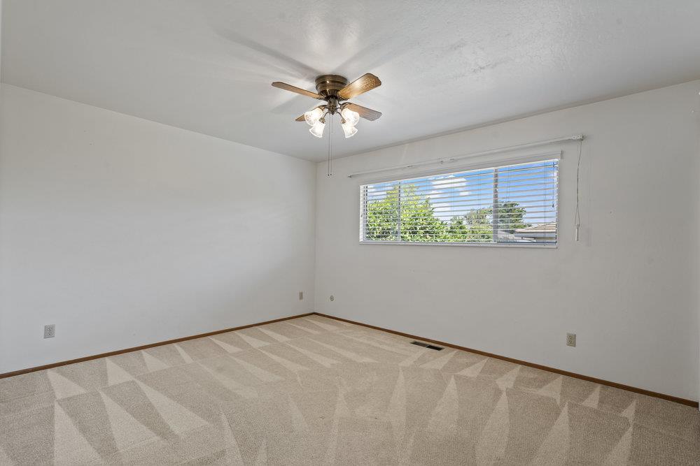 Detail Gallery Image 27 of 53 For 1500 Sunset Dr, Hollister,  CA 95023 - 3 Beds | 2 Baths