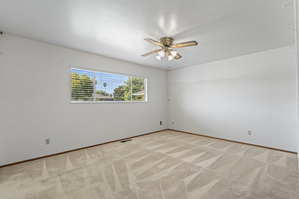 Detail Gallery Image 28 of 53 For 1500 Sunset Dr, Hollister,  CA 95023 - 3 Beds | 2 Baths