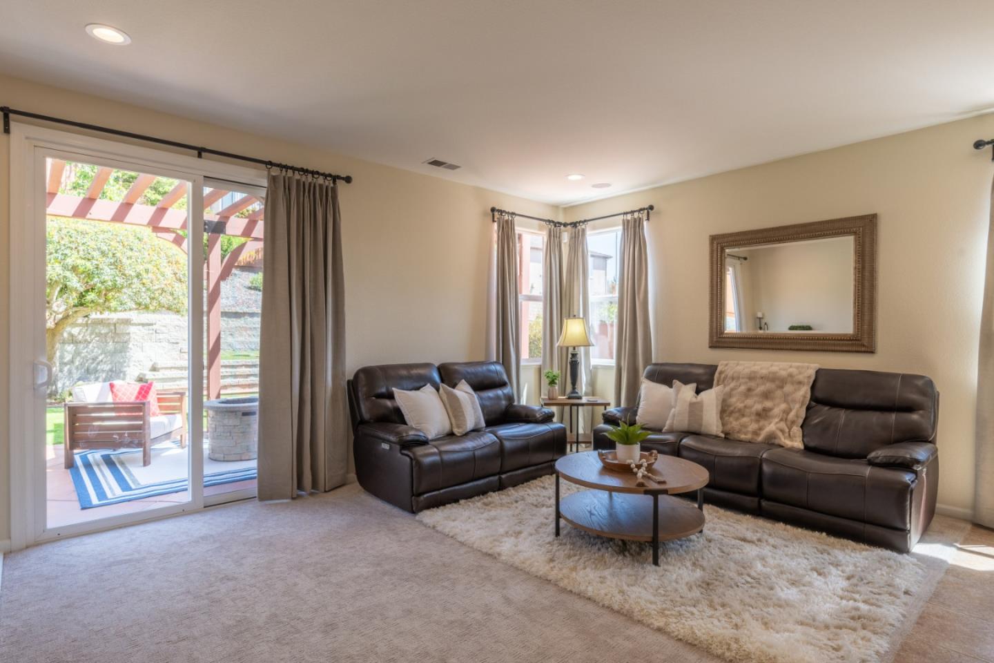 Detail Gallery Image 13 of 36 For 5043 Sunset Vista Dr, Seaside,  CA 93955 - 3 Beds | 2/1 Baths