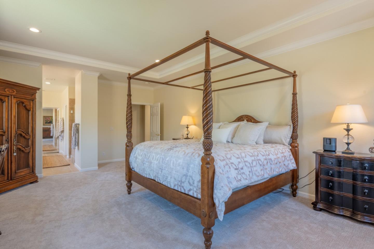 Detail Gallery Image 23 of 36 For 5043 Sunset Vista Dr, Seaside,  CA 93955 - 3 Beds | 2/1 Baths