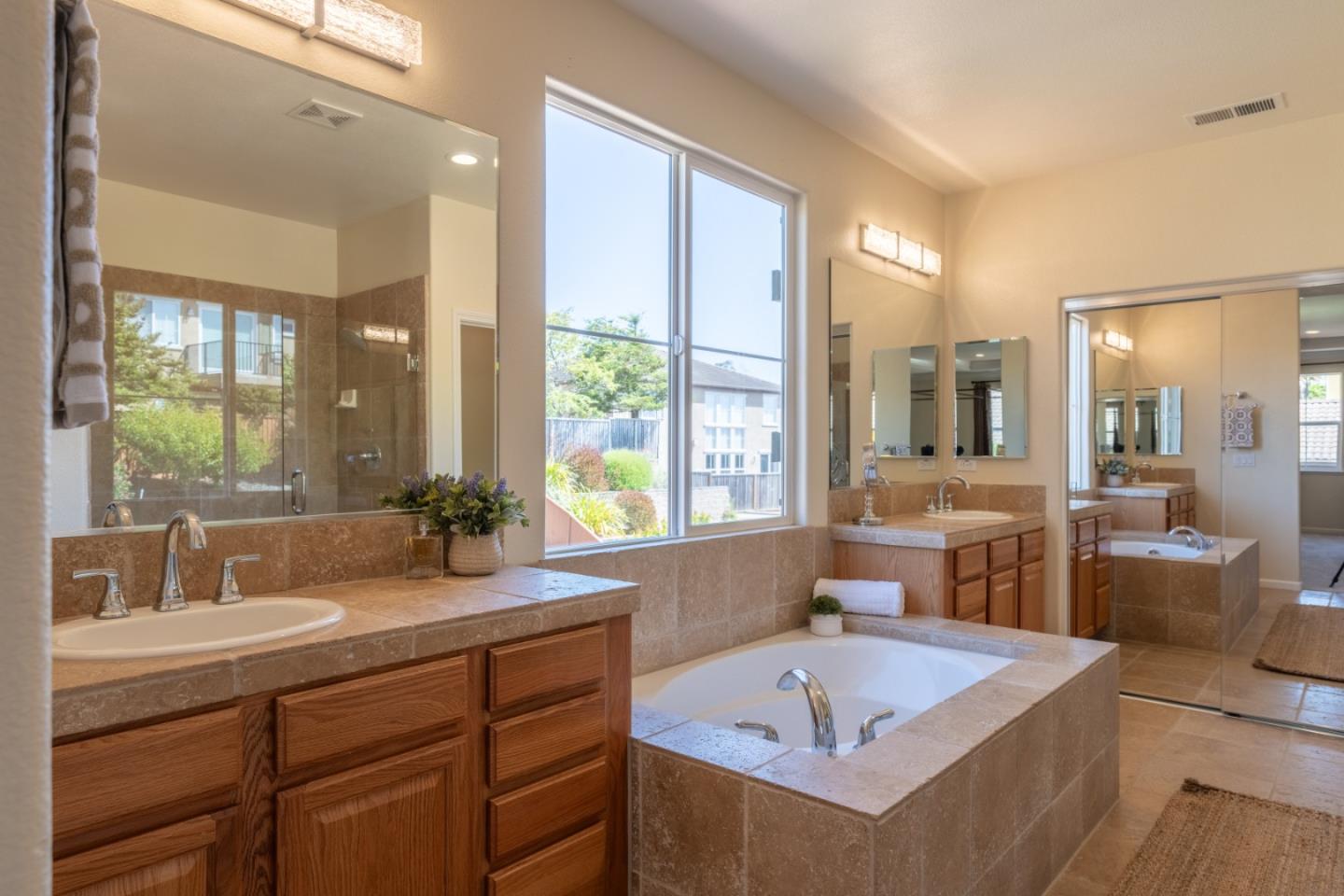 Detail Gallery Image 24 of 36 For 5043 Sunset Vista Dr, Seaside,  CA 93955 - 3 Beds | 2/1 Baths