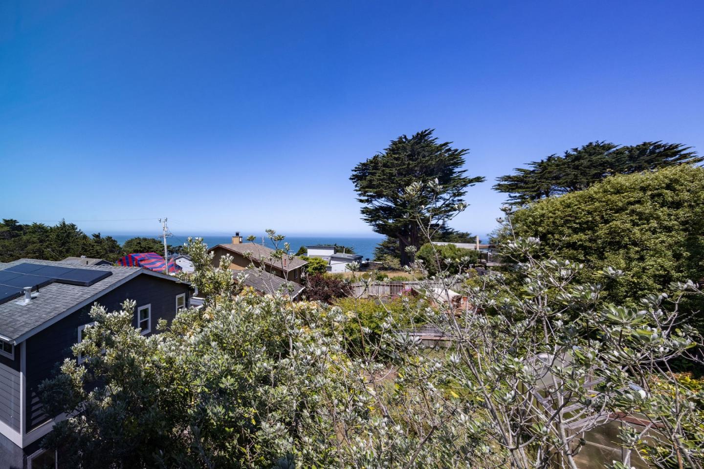 Detail Gallery Image 41 of 48 For 397 14th St, Montara,  CA 94037 - 4 Beds | 3 Baths