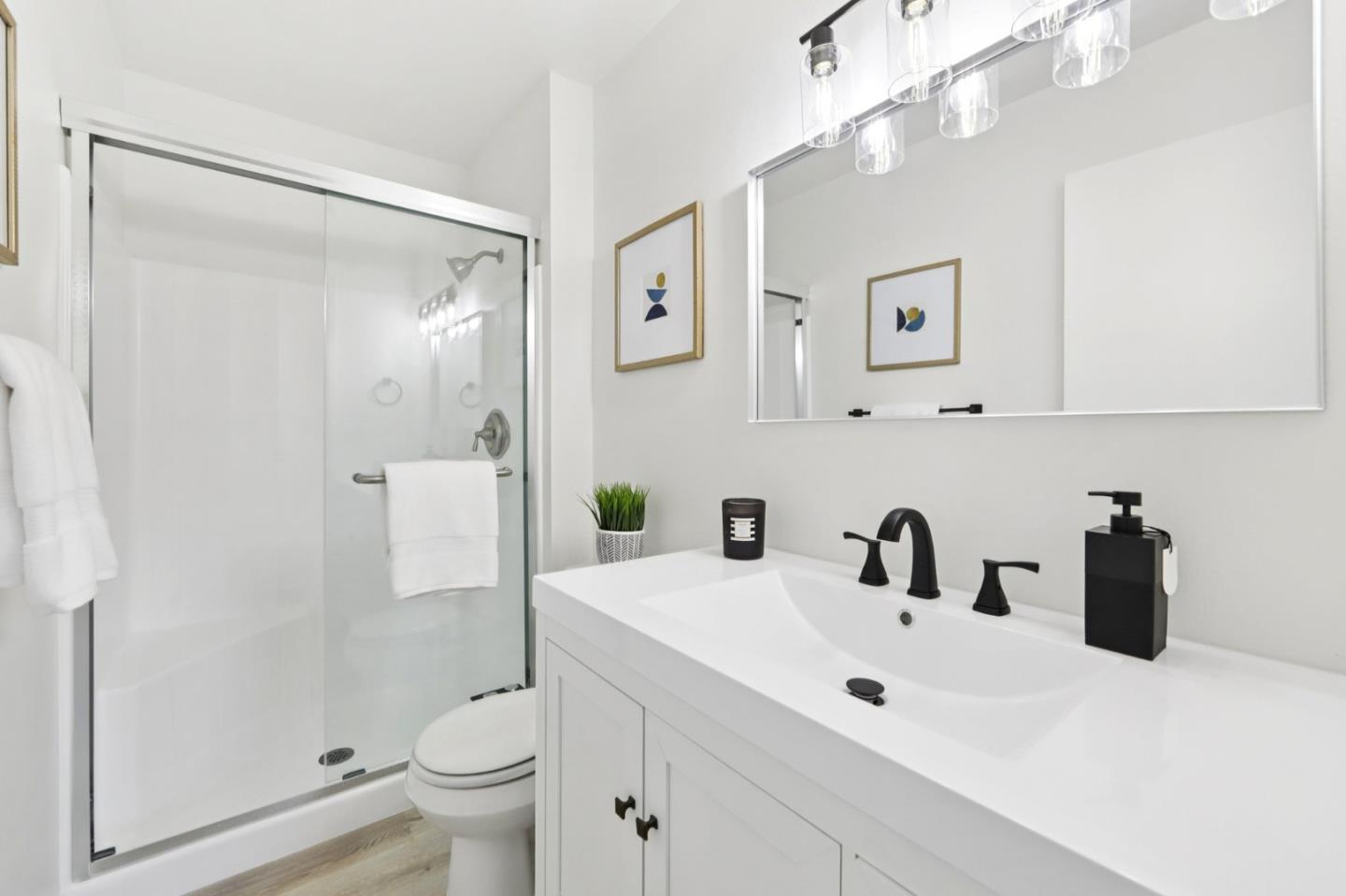 Detail Gallery Image 11 of 23 For 120 Damsen Dr, San Jose,  CA 95116 - 3 Beds | 2 Baths