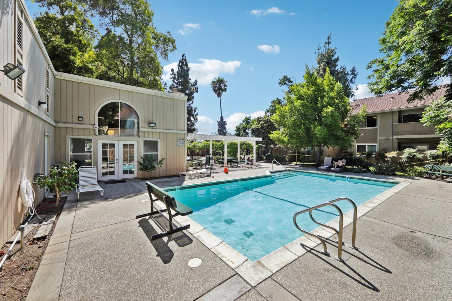 Detail Gallery Image 19 of 23 For 120 Damsen Dr, San Jose,  CA 95116 - 3 Beds | 2 Baths