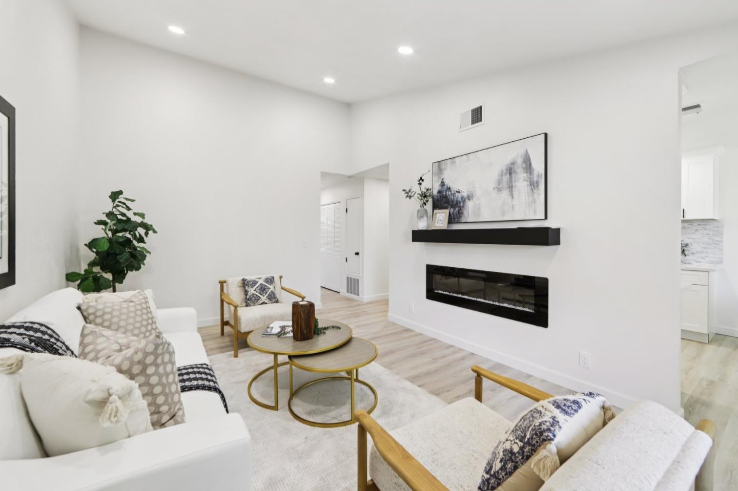 Detail Gallery Image 2 of 23 For 120 Damsen Dr, San Jose,  CA 95116 - 3 Beds | 2 Baths