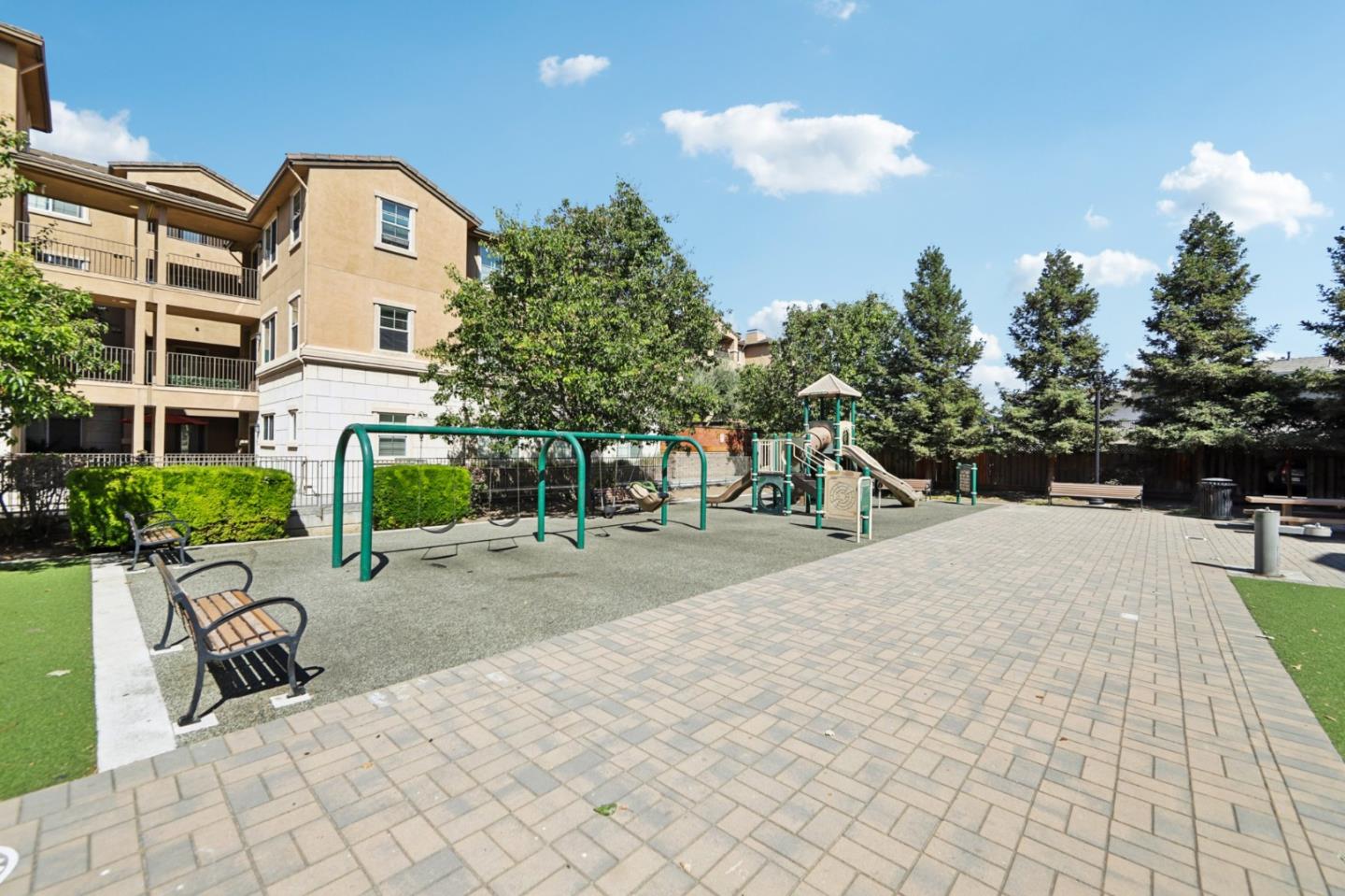 Detail Gallery Image 21 of 23 For 120 Damsen Dr, San Jose,  CA 95116 - 3 Beds | 2 Baths